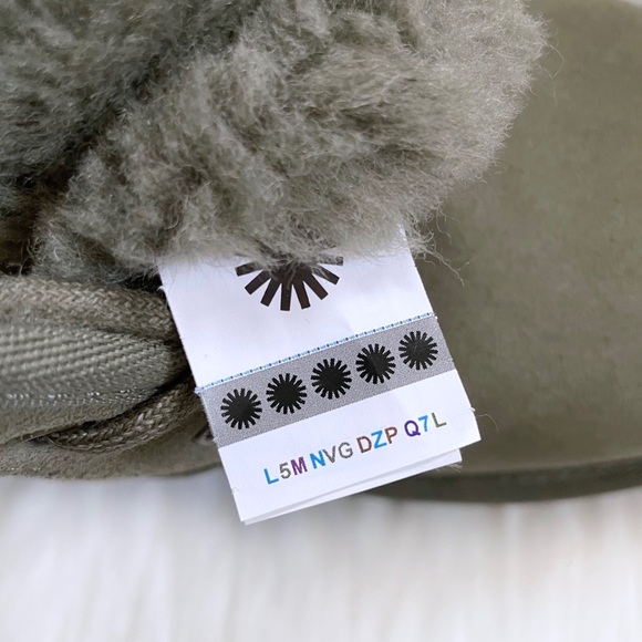 UGG Women’s Neumel Burnt Olive Suede Chukka Boots - Picture 8 of 8